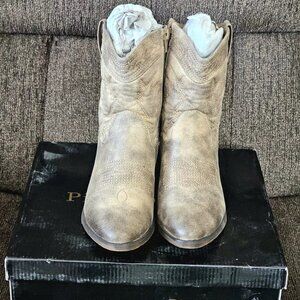Pierre Dumas Ankle Boots Sz 7M